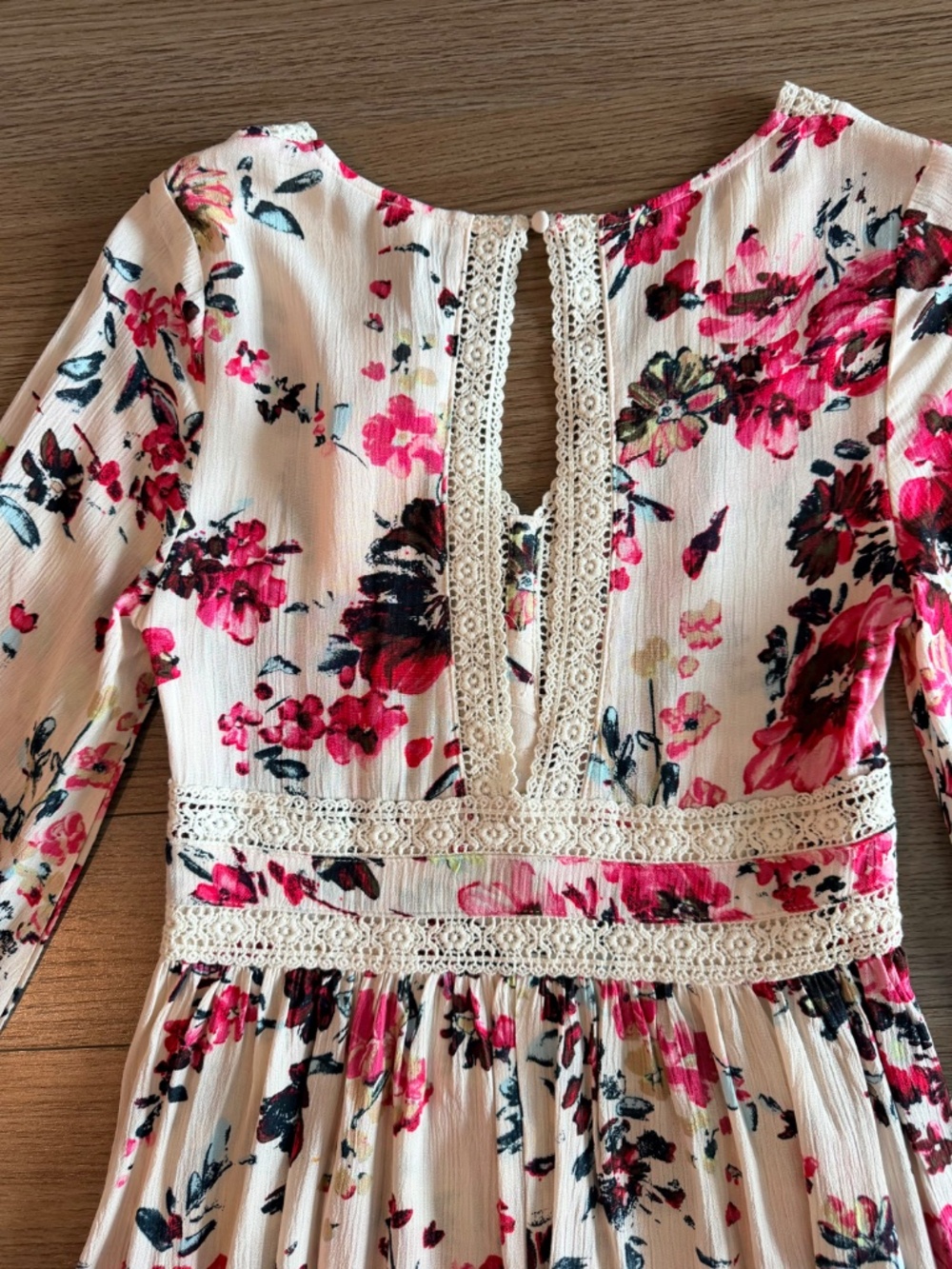 Floral Lace Mini Dress NWT Pink Cream Open Back Long Sleeve Boho Size Small NEW! - Picture 12 of 14